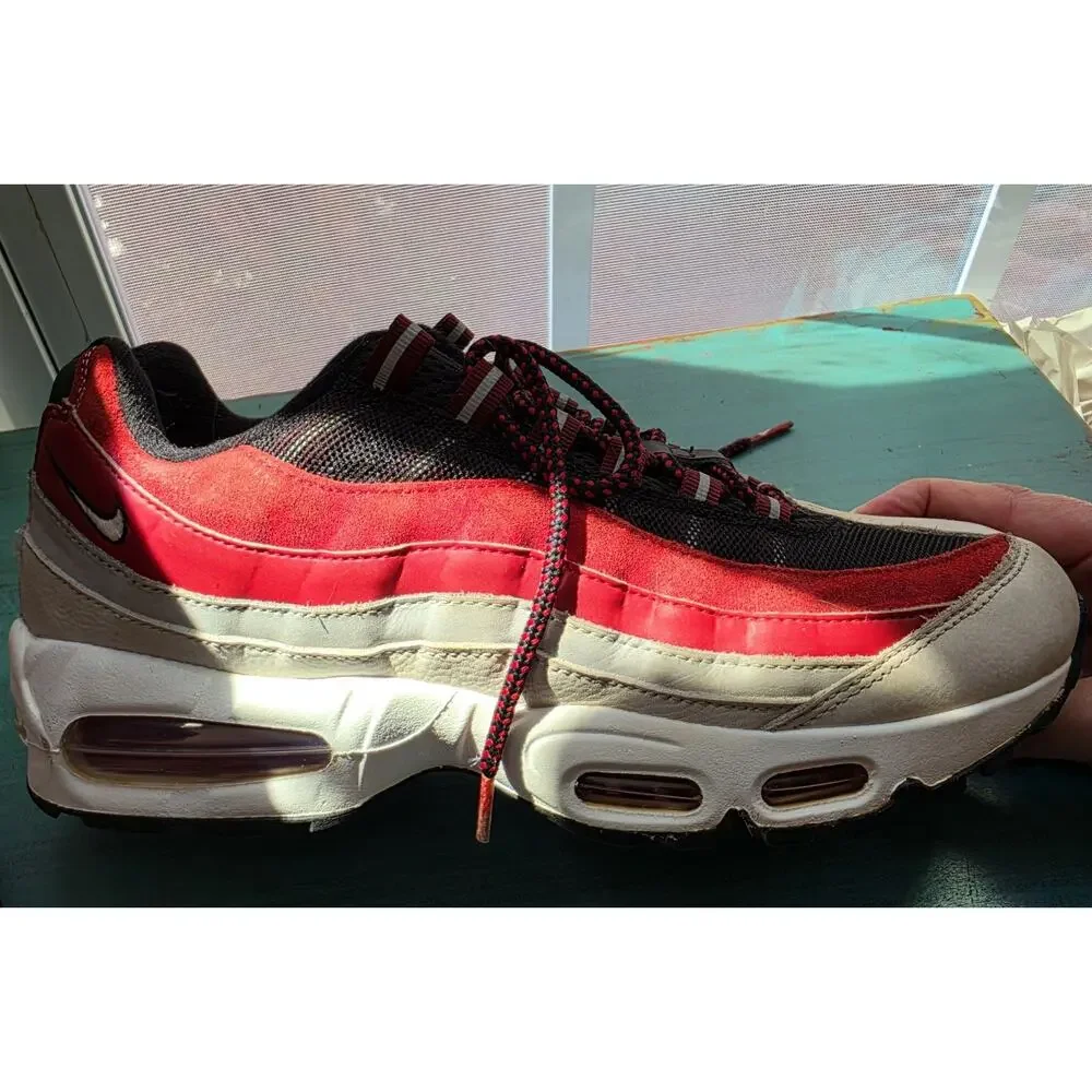 Size 9 - Nike Air Max 95 Yardrunners Pack - Morehouse 117276 - 001 UPC 001978631